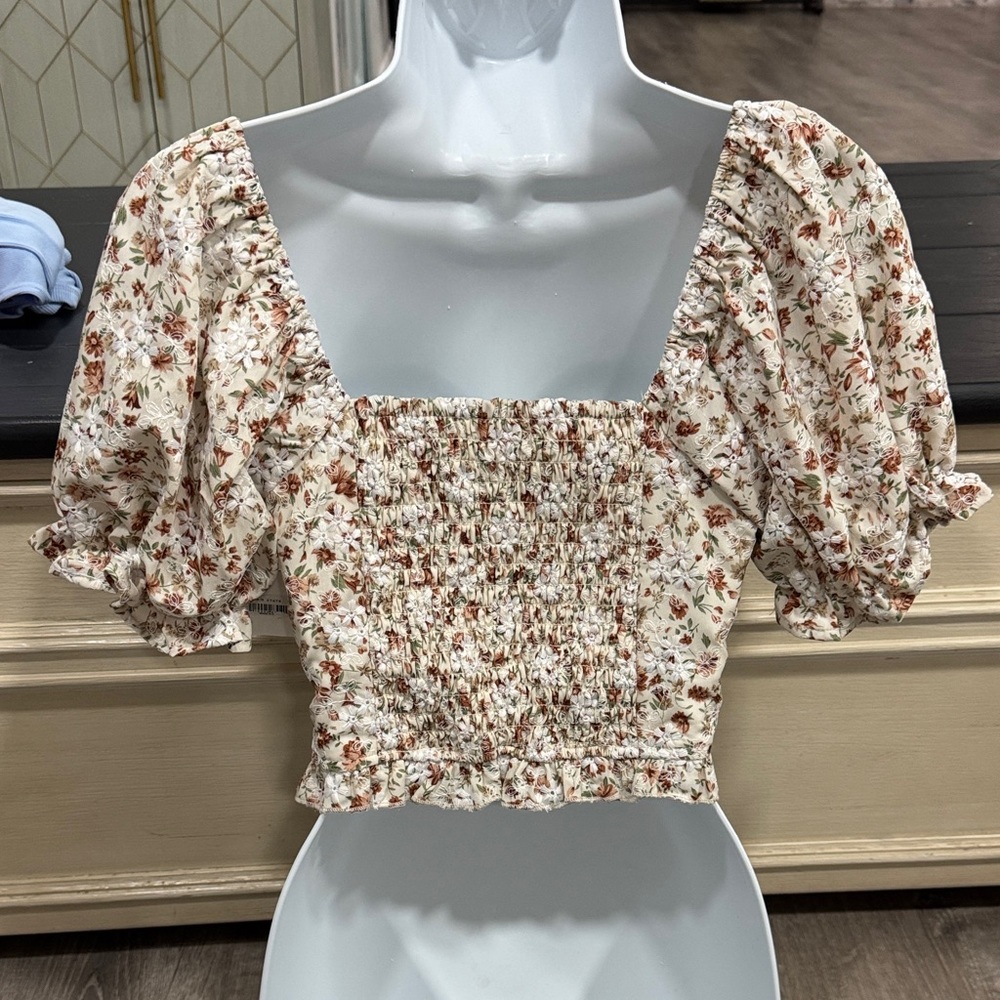 Floral Puff Sleeve Crop Top NWT by Altard State Size Small - Picture 3 of 4